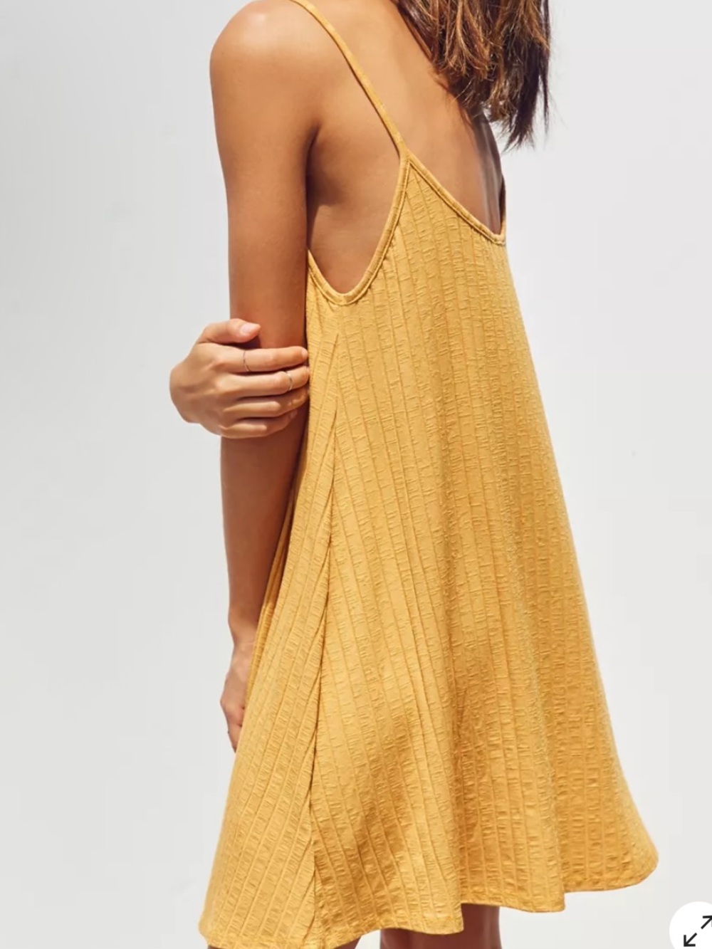 Silence + Noise Wide-Ribbed Knit Cami Slip Dress mustard yellow Urban Outfitters - Picture 7 of 8